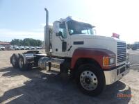 2018 Mack Pinnacle CHU613 Truck Tractor, s/n 1M1AN07Y6JM026730: T/A, Day Cab, Mack MP8-505 Eng., Deleted, 18-sp., Heavy Rears, Air Ride Susp., Odometer Shows 389K mi.
