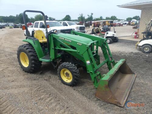 John Deere 4400 MFWD Tractor, s/n LV4400S244128: Rollbar, JD 430 Loader w/ Bkt., 3PH, PTO, Meter Shows 1119 hrs