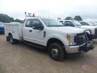 2017 Ford F350 4WD Truck, s/n 1FDWX3H69HEE04389: Ext. Cab, 6.2L Gas Eng., A