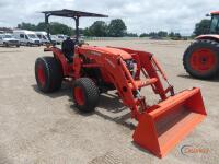Kubota MX5200D MFWD Tractor, s/n 61414: Rollbar Canopy, Kubota LA1065 Loader w/ Bkt., Hydrostatic, Lift Arms, PTO, Drawbar, Turf Tires, Meter Shows 118 hrs