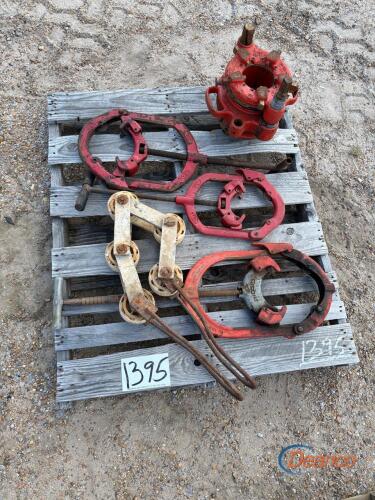 (3) Ridgid Pipe Cutters and (1) Ridgid Pipe Threader