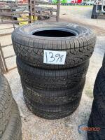 (4) Pirelli Scorpion 265/70R17 Tires