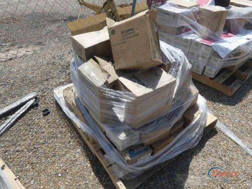 Pallet containing 400W Bulbs, 250W Bulbs