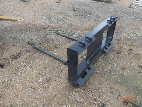 2026 JCT 2-point Bale Spear for Skid Steer