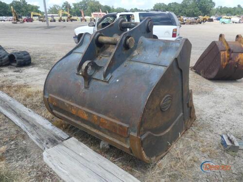Strickland Excavator Bucket w/ Teeth