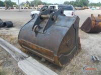 Strickland Excavator Bucket w/ Teeth