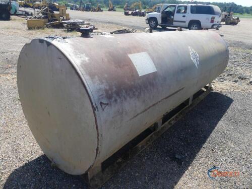 1000-gallon Fuel Tank: Skid-mounted