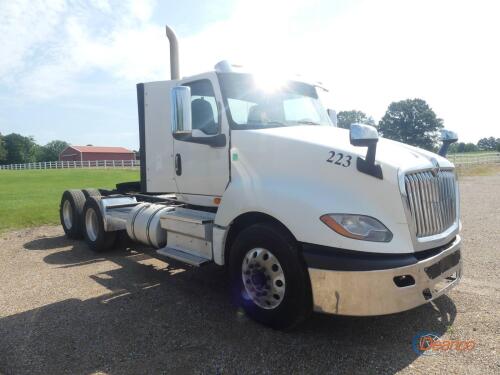 2018 International LT625 Truck Tractor, s/n 3HCDZAPR8JL727363: T/A, Day Cab