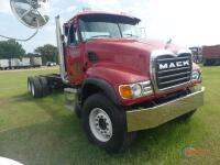 2005 Mack CV713 Cab & Chassis, s/n 1M2AG11C15M019246 (Rebuilt Title): T/A, Day Cab, Mack E7-350 Eng., Fuller 8LL, 4.42 Ratio, 44K Camelback, 265" WB, Front Flotation Tires