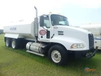 2007 Mack CXP613 Water Truck, s/n 1M1AP02Y77N001808: T/A, Mack MP7 Eng., 10-sp., Front & Rear Discharge, PTO Pump, 19000 GVW, 205K mi.