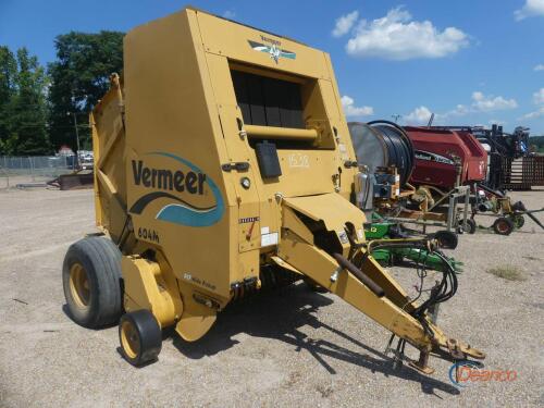 Vermeer 604M Round Baler, s/n 1VRV1610351000211 (Monitor & Manuals in Check-In Building): w/ Monitor & Manuals, PTO Shaft