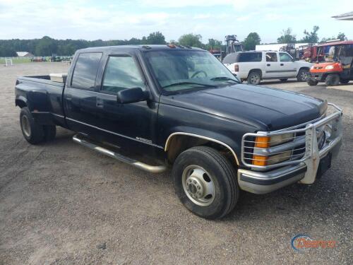 1999 Chevy 3500 Truck, s/n 1GCHC33J2XF086497 Crew Cab, 454 Gas Eng., Auto,
