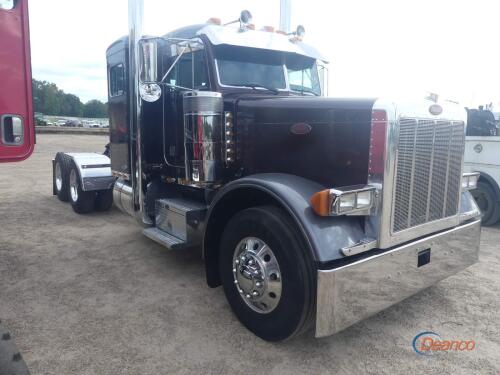 2001 Peterbilt 379 Truck Tractor, s/n 1XP5DR9X21D556043 T/A, Flat Top Slee