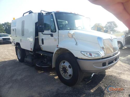 2007 International 4300 Street Sweeper, s/n 1HTMMAA47H449895 IntFTl Diesel