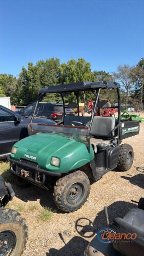 2001 Polaris Ranger 500 4WD Utility Vehicle, s/n 4XARD50A11D622917 (Salvage): Manual Dump, Winch Runs, Stuck in Reverse, Meter Shows 1122 hrs