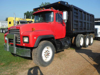 1997 Mack RD690S Tri-axle Dump Truck, s/n 1M2P264C4VM023342: Mack Eng., Maxitorque 7-sp., Air Lift 3rd Axle, Air Brakes, Odometer Shows 376K mi.