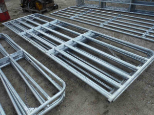 New 14' Galvanized 6-bar Gate w/ Hinges and Chains