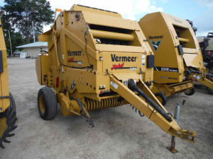 Vermeer 5410RB Round Baler, s/n 1VR3131CX81001263 (Monitor in Check-in Building)