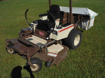 Grasshopper 329 Zero-turn Mower, s/n 5670398: w/ Bagger, 3-cyl. Liquid-cooled Eng., Meter Shows 577 hrs