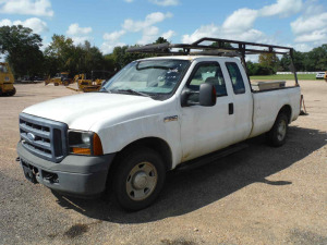 2006 Ford F250 Pickup, s/n 1FTSX20566ED70327: Ext. Cab, Auto, Tommy Lift, Pipe Rack, (Owned by Alabama Power)