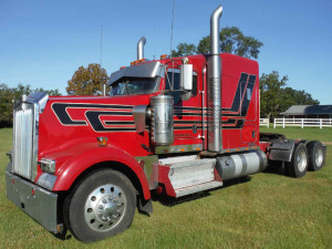 2016 Kenworth W900 Truck Tractor, s/n 1XKWD49X5GR479371: T/A, Cummins ISX15 550 Eng., Deleted, 12350 Front, 38K Rears, Sleeper, 5th Wheel, Odometer Shows 853K mi.