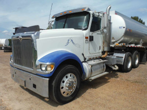 2007 International 9900i Truck Tractor, s/n 2HSCHAPR07C404801: SFA 6x4, Day Cab, s/n Cummins ISX 475 Eng., Fuller 10-sp., Odometer Shows 720K mi.