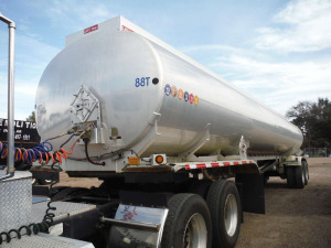 2009 LBT Petroleum Tanker, s/n 4J8T042249T004302: Model TAG-HA2-ESF9200X5DB, 9200 gal. Tank, 5 Compartments, 57000 lb. Max Payload