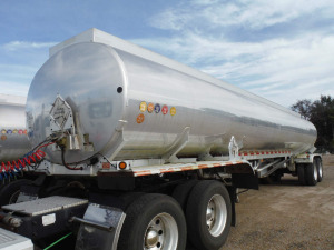 2008 LBT Petroleum Tanker, s/n 4J8T042268T008902: Model TAG-HA2-ESF9200X5DB, 9200 gal. Tank, 5 Compartments, 57000 lb. Max Payload
