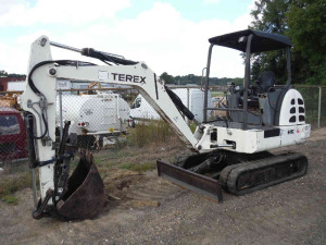 2006 Terex HR16 Mini Excavator, s/n 358/4633: Manual Thumb