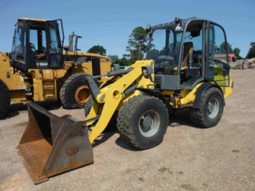 Weidemann WL50 Rubber-tired Loader, s/n 3015969: C/A, Heat, 66" Bkt., Hyd. Quick Coupler, Aux. Hydraulics, Deutz Diesel, 405/70R18 Tires, Meter Shows 5175 hrs