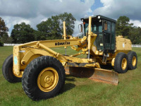 Komatsu GD530A-2BY Motor Grader, s/n 210619: Encl. Cab, Hyd. Side Shift, Tip Control, Mid-mount Scarifier (No Shanks), Meter Shows 9817 hrs