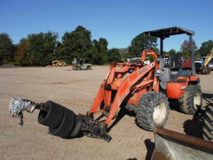 2010 Kubota R520S Rubber-tired Loader, s/n 20460: Canopy, Boom Pole, No Bucket, Meter Shows 3253 hrs