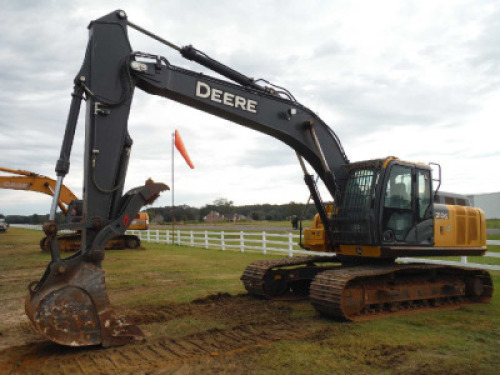 2019 John Deere 210GLC Excavator, s/n 1FF210GXEKF527133: C/A, Aux. Hydraulics, Hyd. Thumb, Remaining Balance of 48 month/3000 hour Warranty, Meter Shows 922 hrs