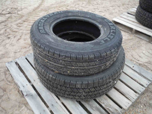 (1) Unused ST225/75R15 and (1) 275/65R18 Tires