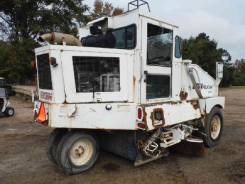 1999 Elgin Pelican Series P Street Sweeper, s/n P3111D: 4-cyl. Diesel, Auto, Dual Steer