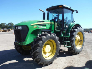 2009 John Deere 7930 MFWD Tractor, s/n RW7930D024379: C/A, Meter Shows 7449 hrs
