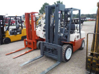 Nissan CPJ02A25V Forklift, s/n 892834: 189 Triple Stage Mast, Side Shift, LP Gas, Pneumatic Tire, Meter Shows 3047 hrs