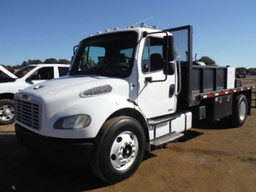 2005 Freightliner Business Class M2 Service Truck, s/n 1FVACXDC65HU23817: Auto, DTI 18' Bed, Honda 6500W Generator, Fuel Tank, Odometer Shows 134K mi.