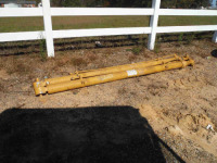 (2) Hydraulic Cylinders: fits JD Dump Truck