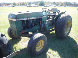 John Deere 2040 Tractor, s/n 4042771: 2wd, Canopy, Meter Shows 6350 hrs