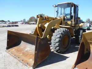 1996 Cat 938F Rubber-tired Loader, s/n 1KM01552