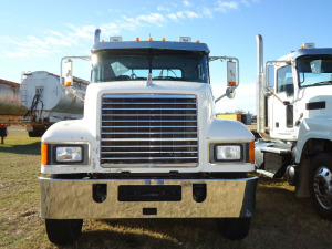 2015 Mack CHU613 Truck Tractor, s/n 1M1AN07Y1FM019532: T/A, Day Cab, Mack MP8 445hp Eng., mDrive Autoshift, 40K Rears, 12K Front, Air Ride, 202" WB, Wet Kit, 295/75R22.5 Tires, Alum. Front, 588K mi., ID 42506