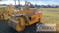 Leeboy 400 Super Asphalt Roller, s/n 3606128: 1583 hrs