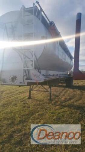 2006 Crescent Grain Trailer, s/n 1W9AA402961198092