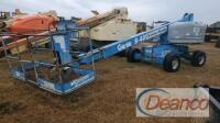 Genie S40 4WD Lift, s/n 3354: 3713 hrs