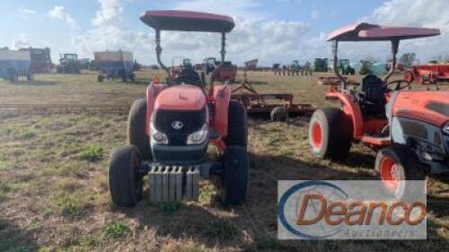 Kubota L3940 MFWD Tractor, s/n 72907: 2480 hrs Lot: 3333