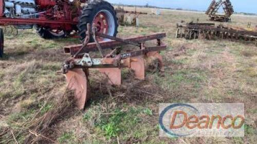 4-blade Breaking Plow Lot: 3537B