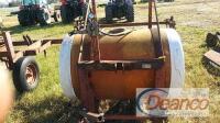 Sprayer w/ 300-gal Tank Lot: 4303