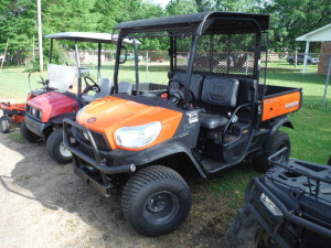 2017 Kubota RTV-X900 Utility Vehicle, s/n A5KB2FDBTHG040737 (No Title - $50 MS Trauma Care Fee Charged to Buyer): Diesel, Meter Shows 4698 hrs