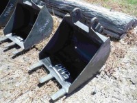 Bobcat 12" Pin On Bucket fits Bobcat 316 Mini Excavator